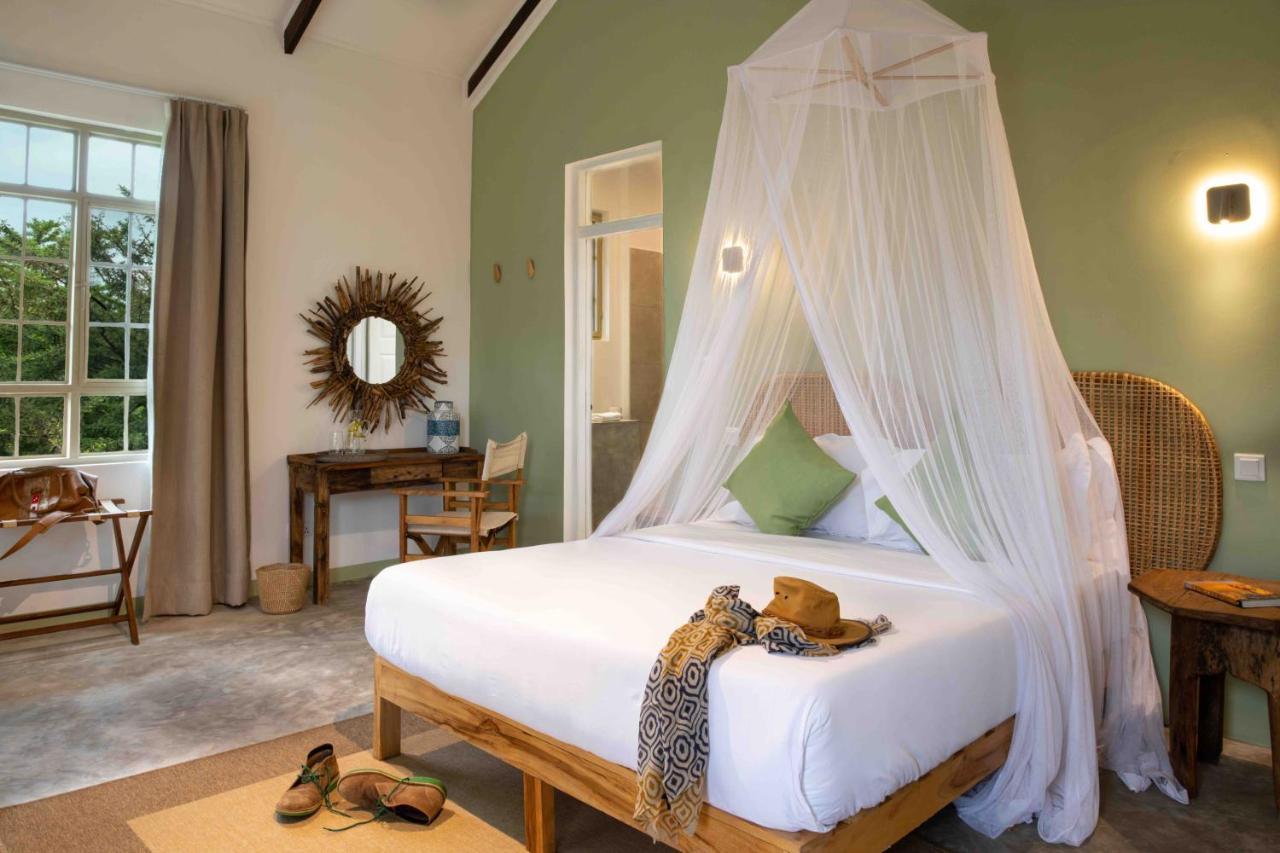 Отель The Safari House Usa River Экстерьер фото