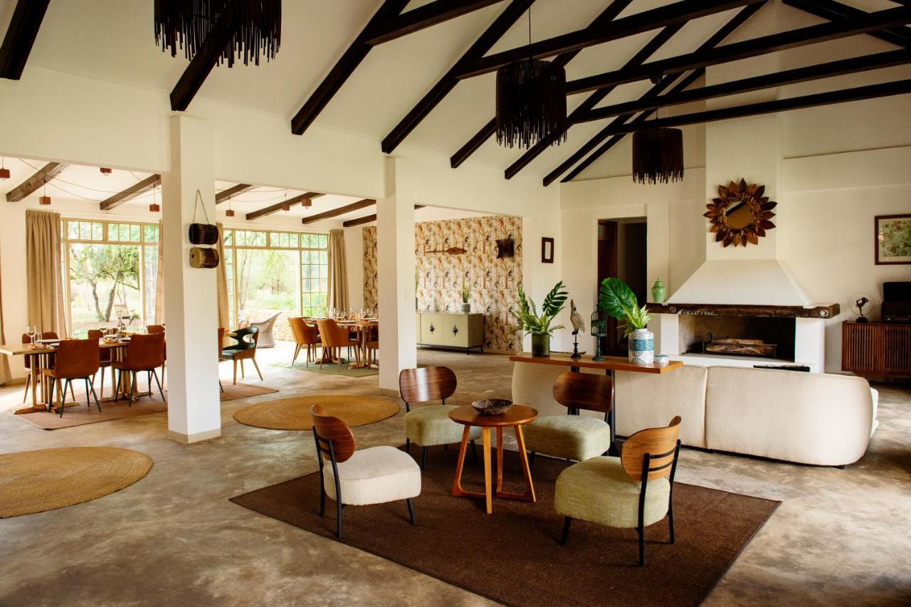 Отель The Safari House Usa River Экстерьер фото