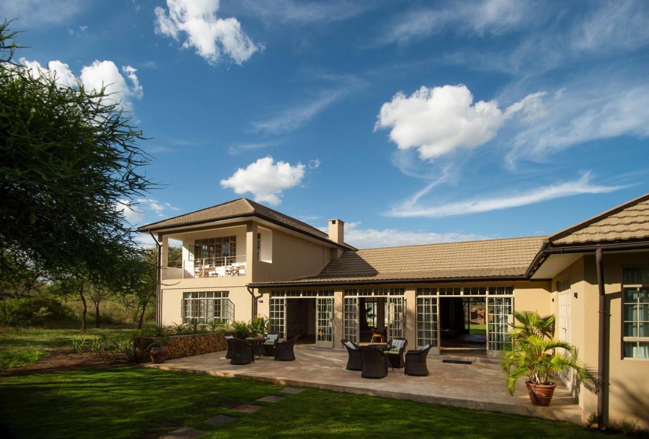 Отель The Safari House Usa River Экстерьер фото
