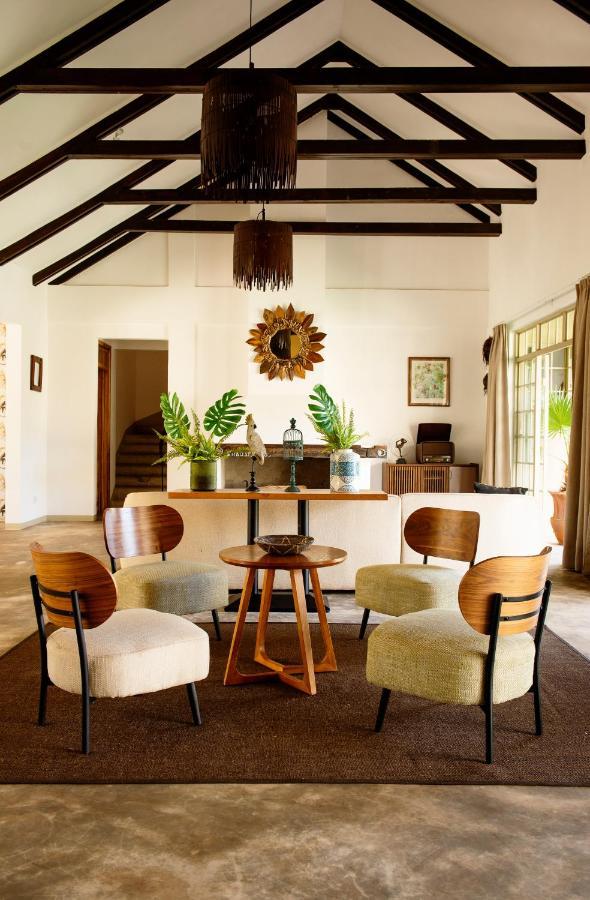 Отель The Safari House Usa River Экстерьер фото